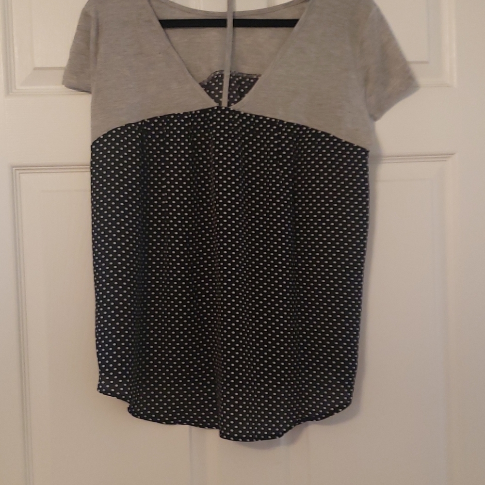 Top - Picture 2 of 2